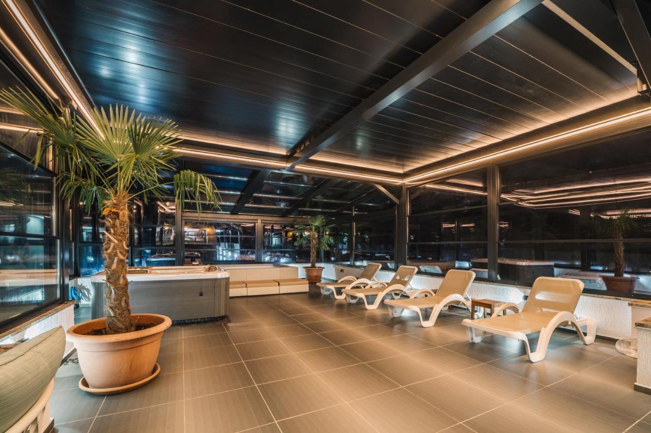 Barjaktar - Luxury Suites & Spa Ulcinj Exteriör bild