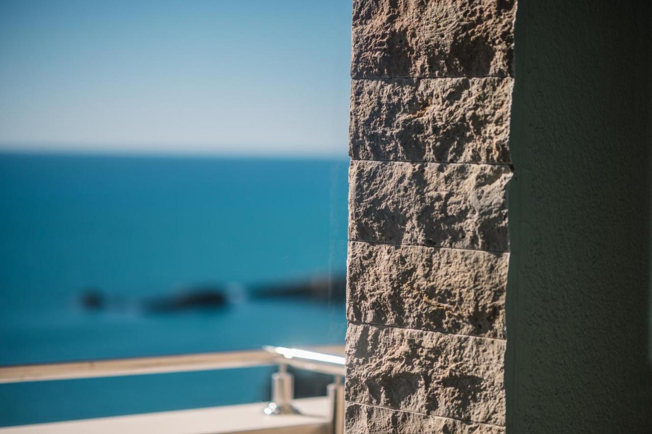 Barjaktar - Luxury Suites & Spa Ulcinj Exteriör bild