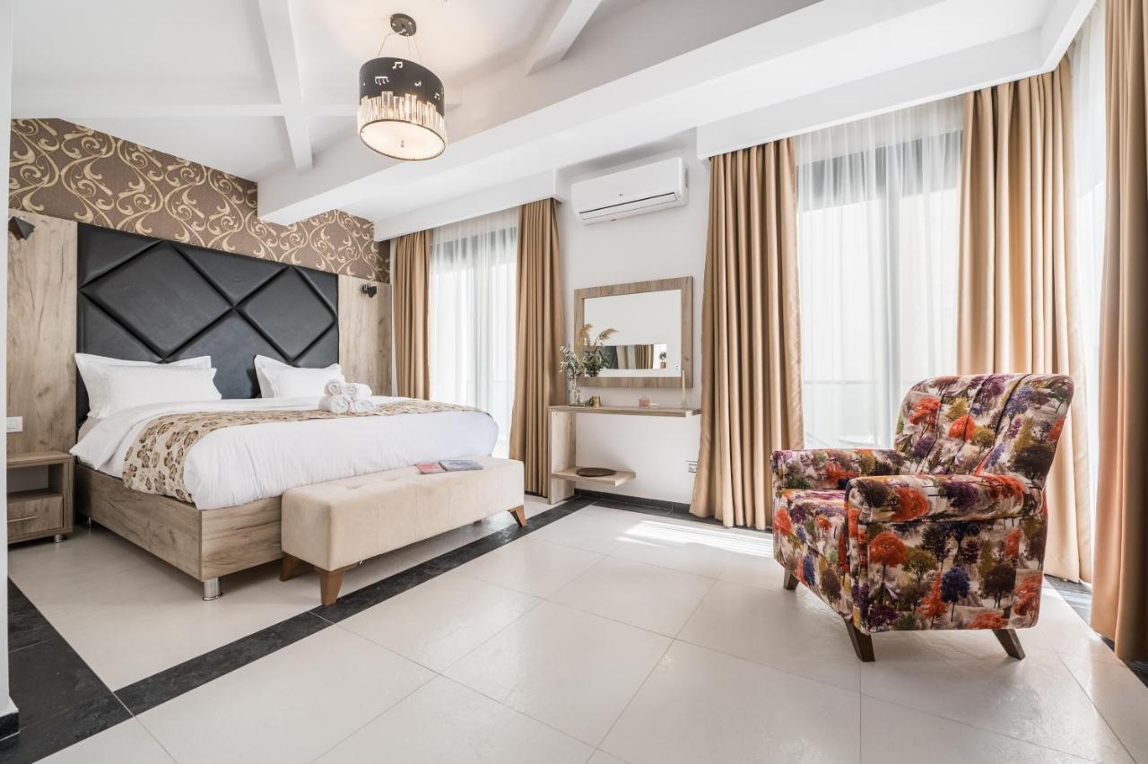 Barjaktar - Luxury Suites & Spa Ulcinj Exteriör bild