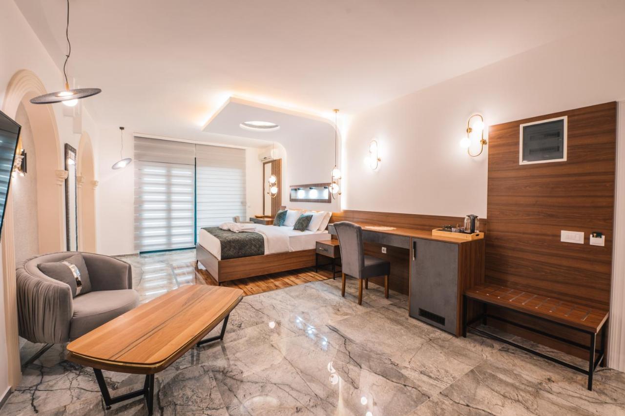 Barjaktar - Luxury Suites & Spa Ulcinj Exteriör bild