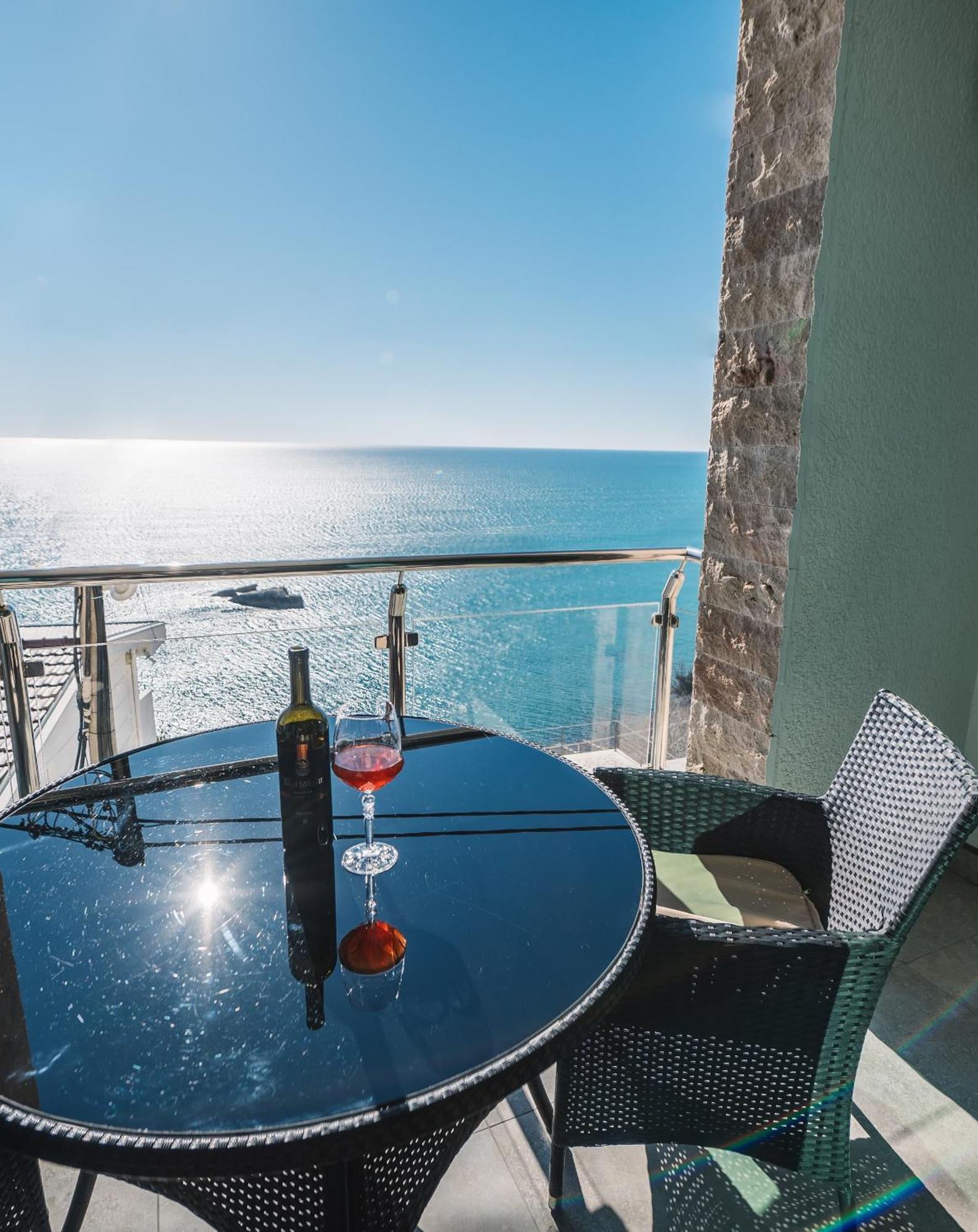 Barjaktar - Luxury Suites & Spa Ulcinj Exteriör bild
