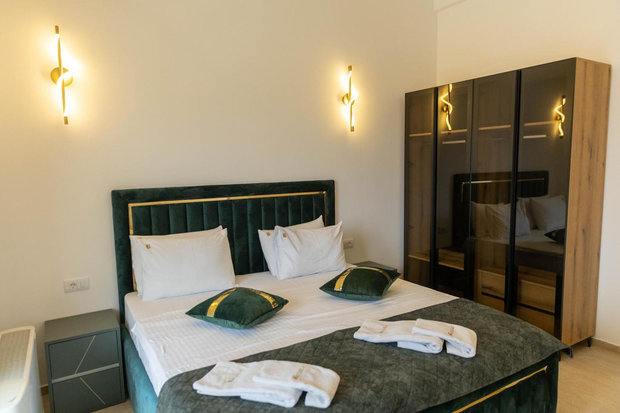 Barjaktar - Luxury Suites & Spa Ulcinj Exteriör bild