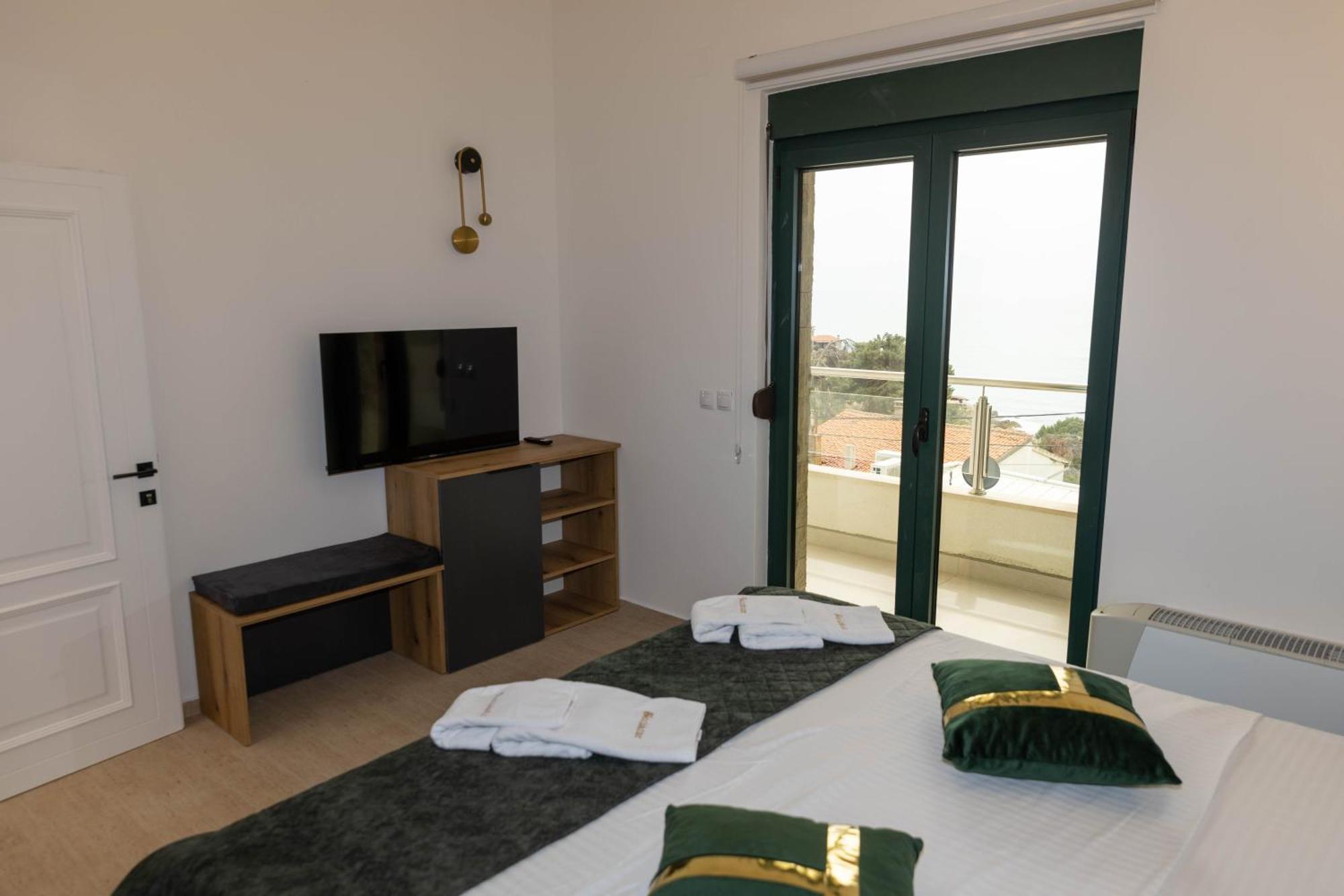 Barjaktar - Luxury Suites & Spa Ulcinj Exteriör bild